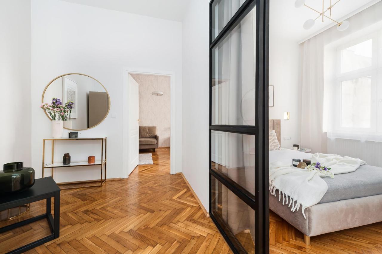 Crystal House - Loftaffair Collection Apartment คราคูฟ ภายนอก รูปภาพ